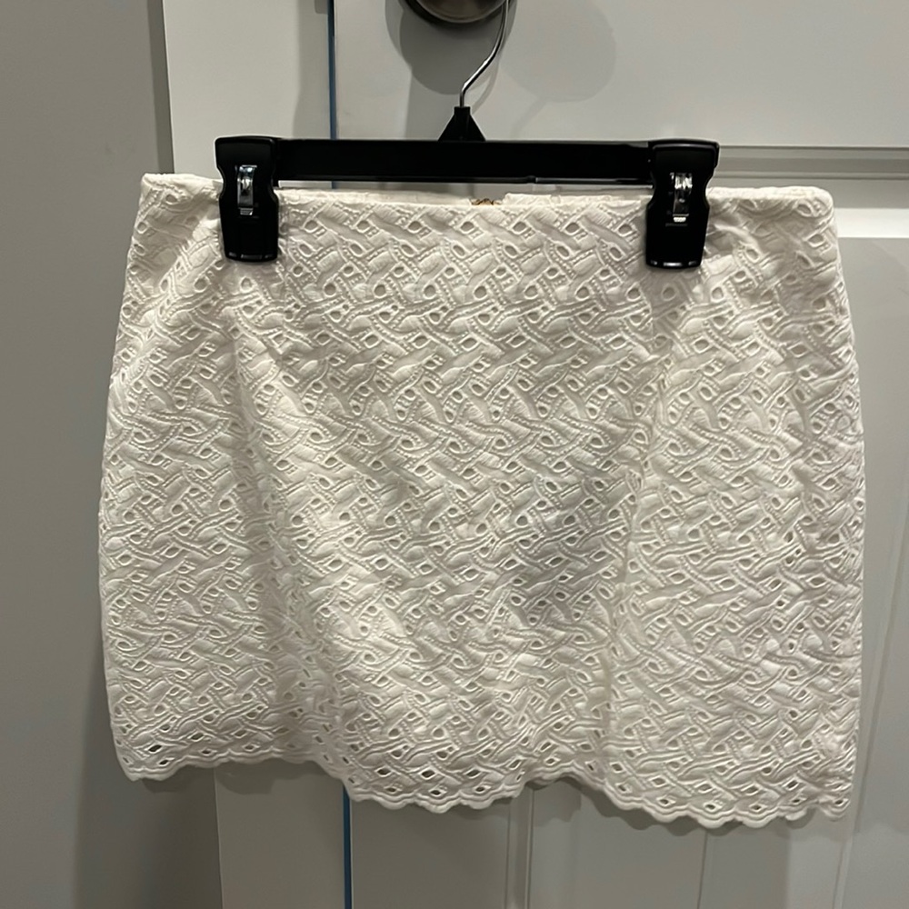 White Lilly Pulitzer mini shirt. Size 00 worn once.
